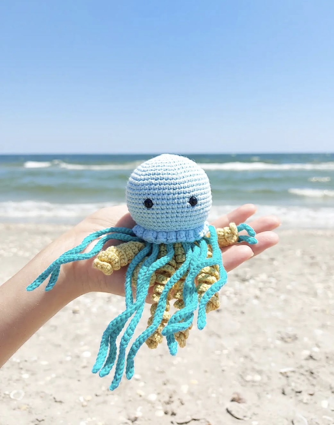 Meduza crosetata manual - jucării și echipamente pentru copii - plușuri - maimuță de pluș - Artynos.ro