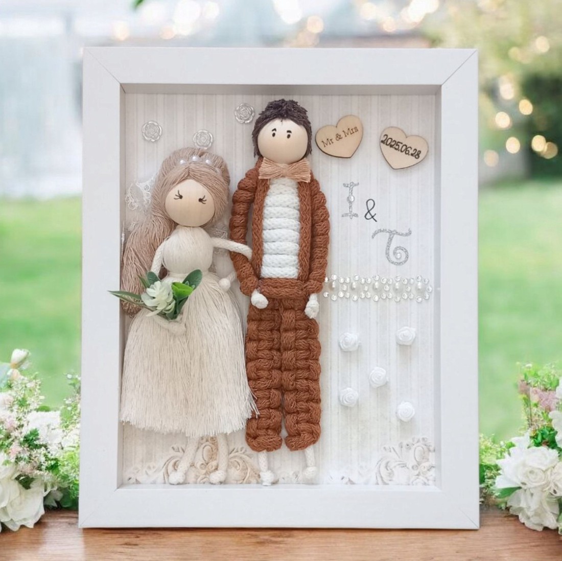 Cadou de nuntă - Tablou 3D personalizat cu mirii realizat în tehnica macramé - accesorii nuntă - amintiri și cadouri de nuntă - cadou nuntă - Artynos.ro