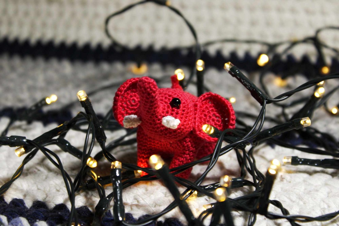 Elefant roșu mini - - Artynos.ro Elefant roșu mini - - Artynos.ro