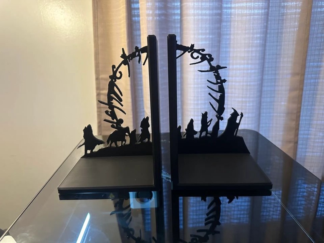 Lord of the Rings Bookend - casă & stil de viață - accesorii pentru decorat casa - decorațiuni de masă și decorațiuni pentru rafturi - suport carte - Artynos.ro Lord of the Rings Bookend - casă & stil de viață - accesorii pentru decorat casa - decorațiuni de masă și decorațiuni pentru rafturi - suport carte - Artynos.ro