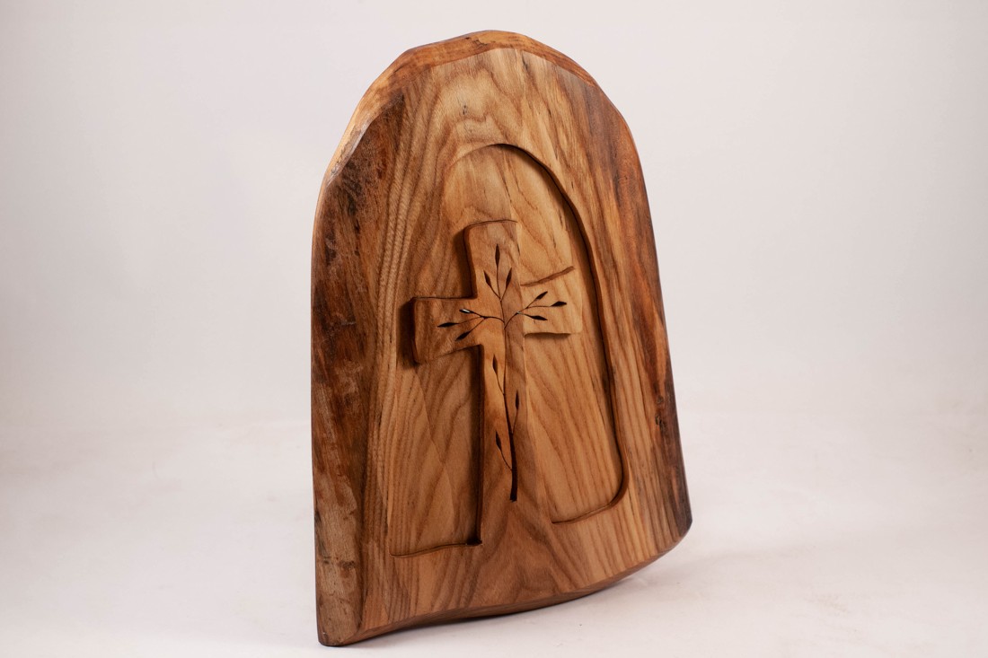 Cruce modelată, decorațiuni de perete cu cruce din lemn - - Artynos.ro Cruce modelată, decorațiuni de perete cu cruce din lemn - - Artynos.ro