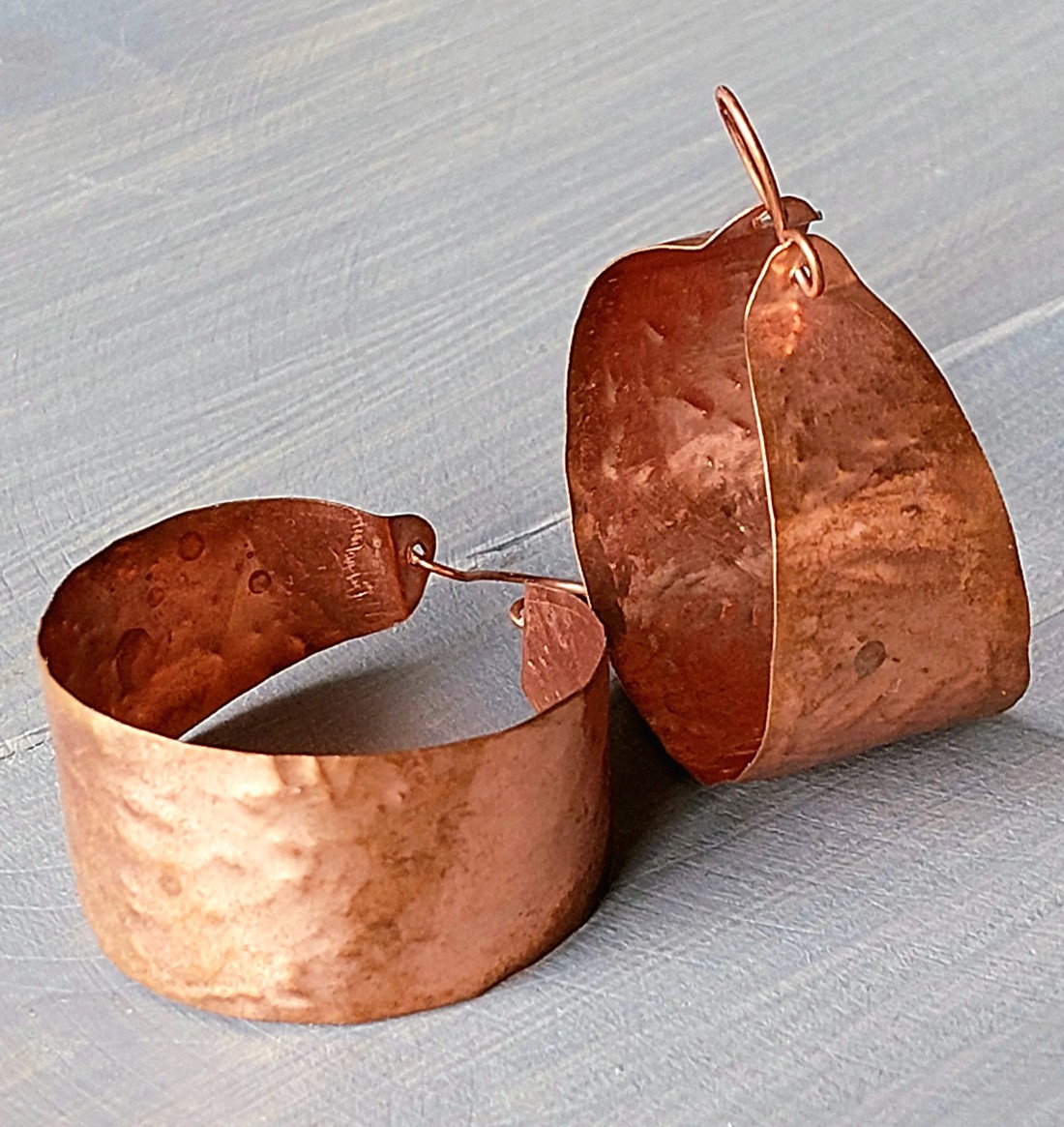 Cercei largi din cupru - bijuterii - cercei hoops - Artynos.ro Cercei largi din cupru - bijuterii - cercei hoops - Artynos.ro