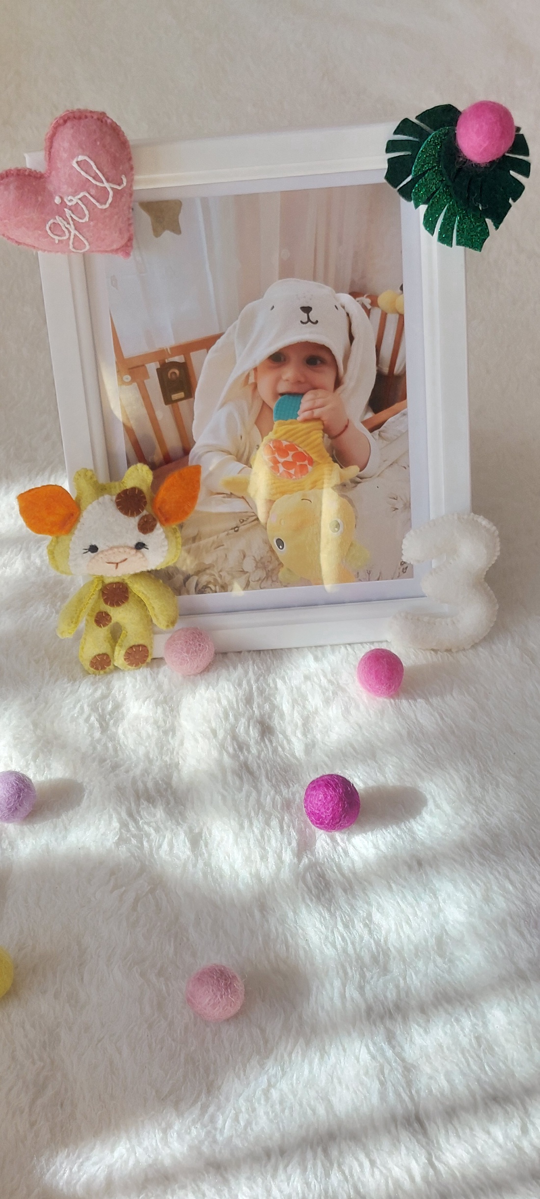 Rama foto personalizata pentru copii Little giraffe - casă & stil de viață - echipament pentru camera copiilor - tablouri de cameră pentru copii - Artynos.ro Rama foto personalizata pentru copii Little giraffe - casă & stil de viață - echipament pentru camera copiilor - tablouri de cameră pentru copii - Artynos.ro