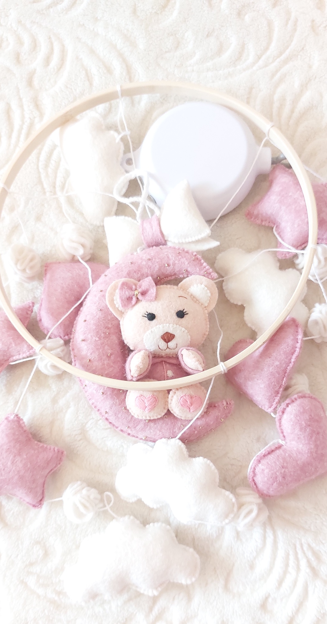 Carusel bebelusi. Carusel fetite. Carusel ursulet. Carusel muzical. Carusel handmade pentru bebelusi - casă & stil de viață - echipament pentru camera copiilor - decorațiuni de cameră - Artynos.ro