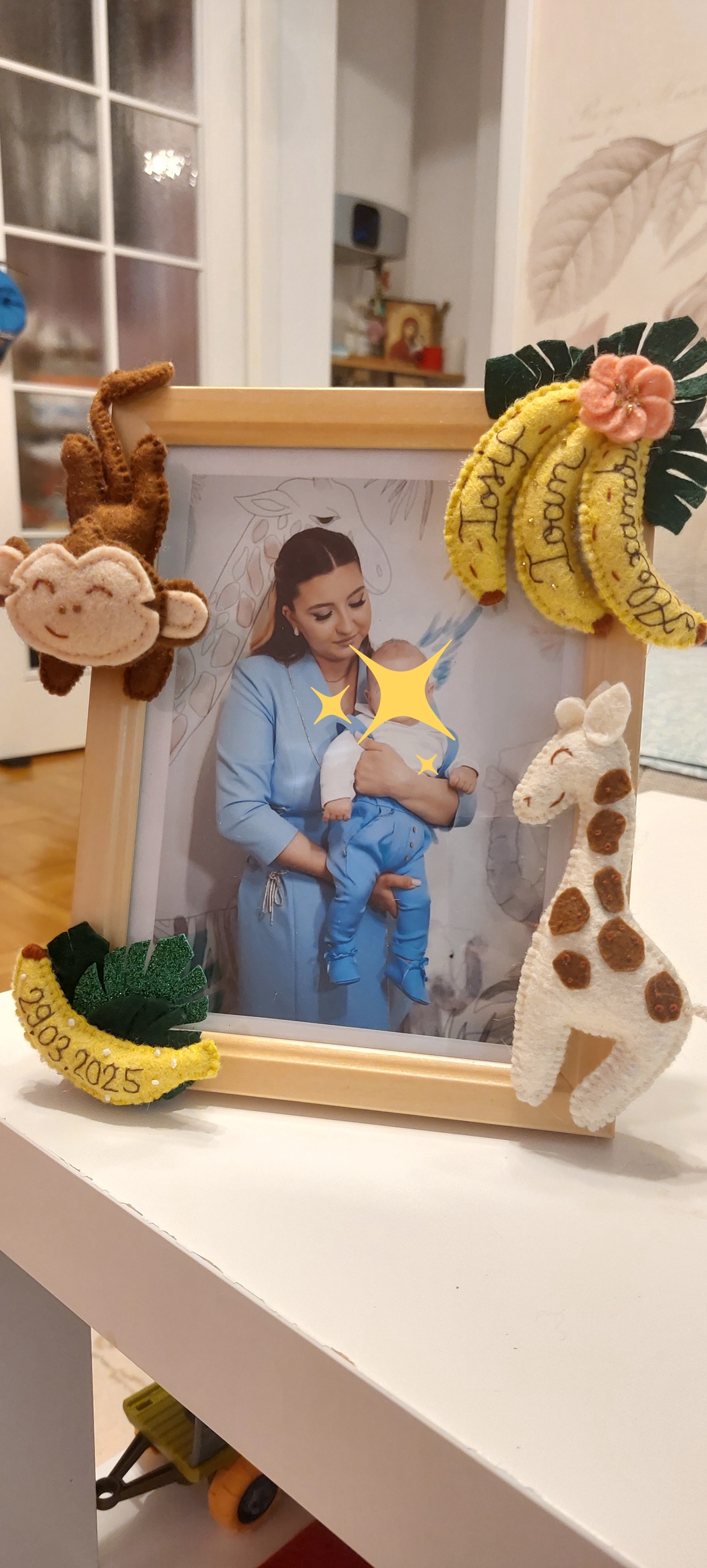 Rama foto personalizata jungle Newborn - pentru copii si bebelusi. Cadou newborn. Cadou personalizat. Camera copilului - casă & stil de viață - echipament pentru camera copiilor - tablouri de cameră pentru copii - Artynos.ro