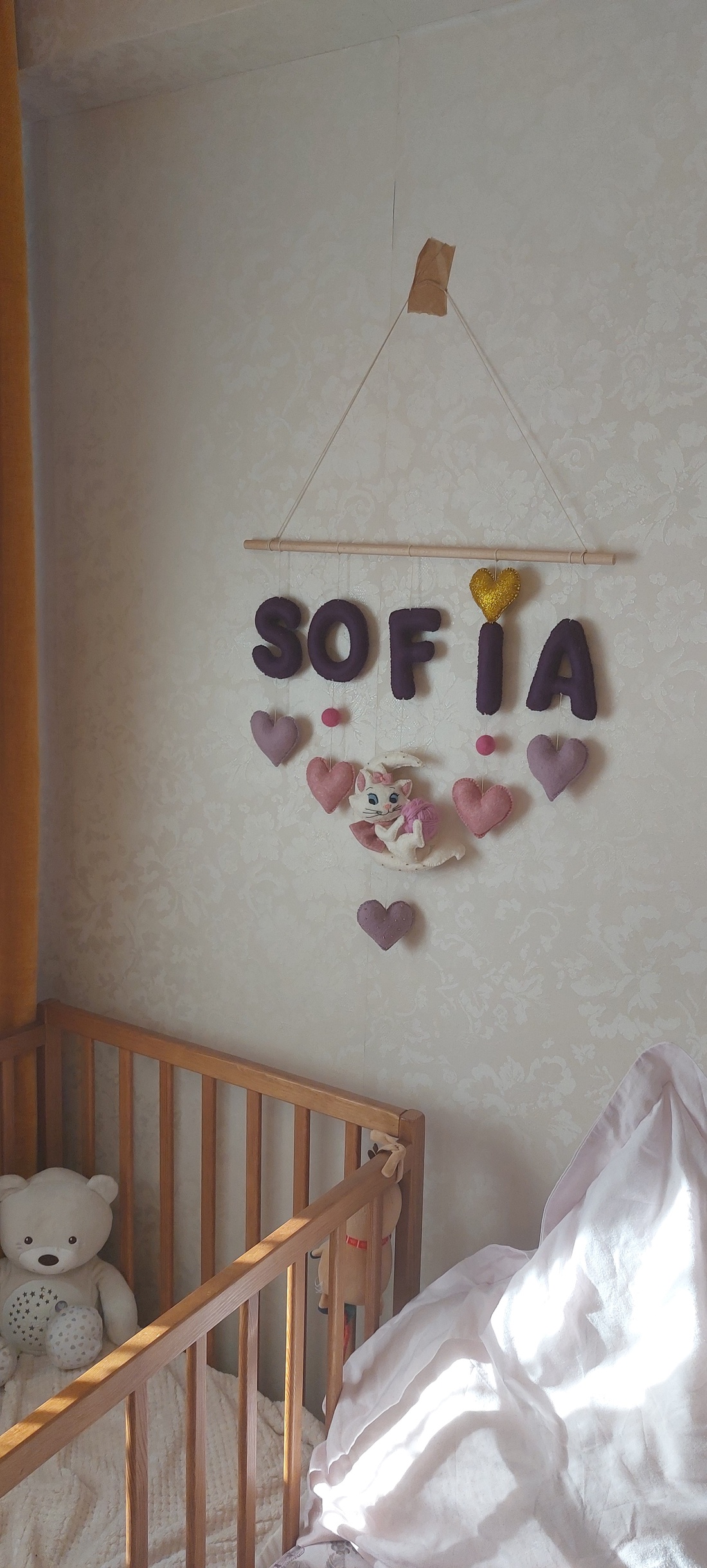 Ghirlanda personalizata cu nume pentru camera copiilor. Cadouri pentru copii. Decoratiuni handmade.Jucarii personalizat - casă & stil de viață - echipament pentru camera copiilor - decorațiuni de cameră - Artynos.ro
