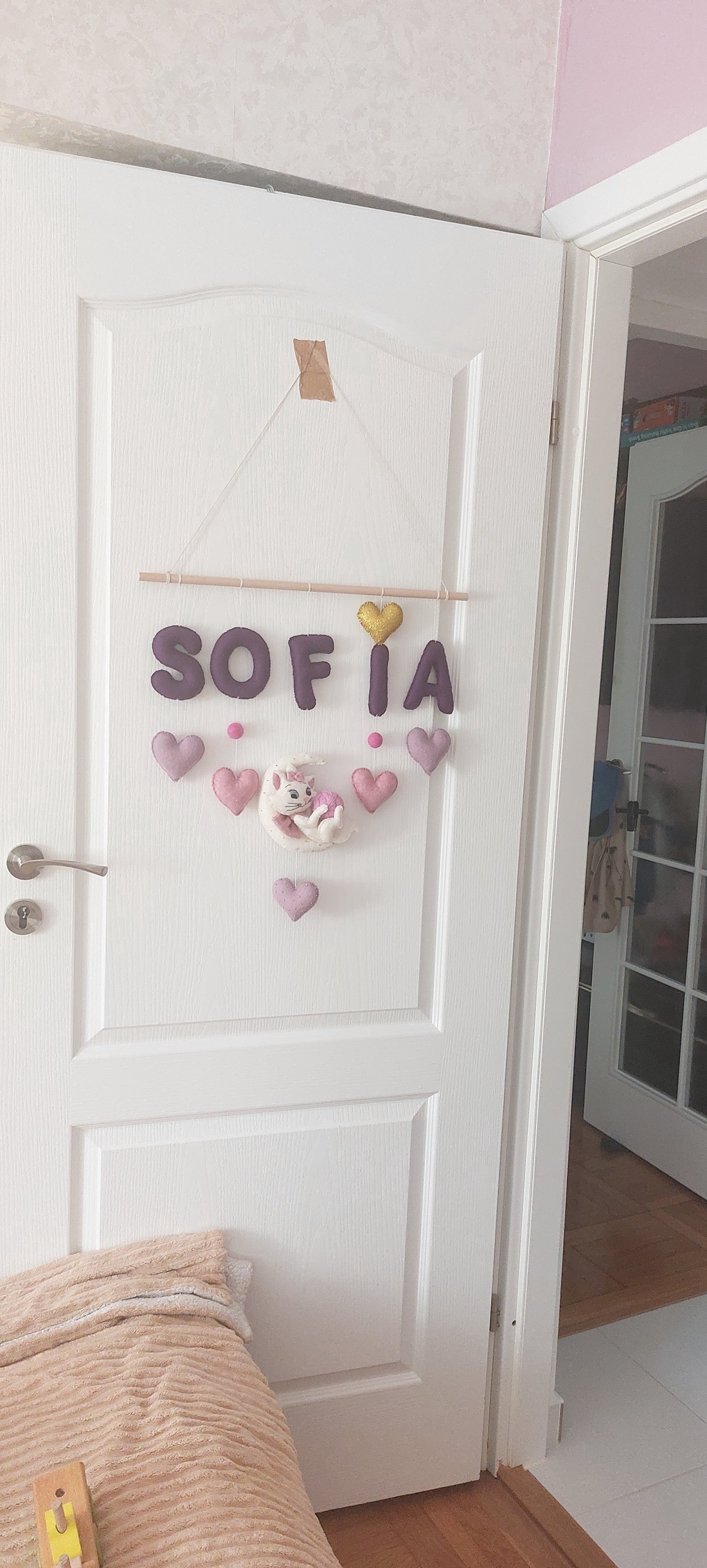 Ghirlanda personalizata cu nume pentru camera copiilor. Cadouri pentru copii. Decoratiuni handmade.Jucarii personalizat - casă & stil de viață - echipament pentru camera copiilor - decorațiuni de cameră - Artynos.ro