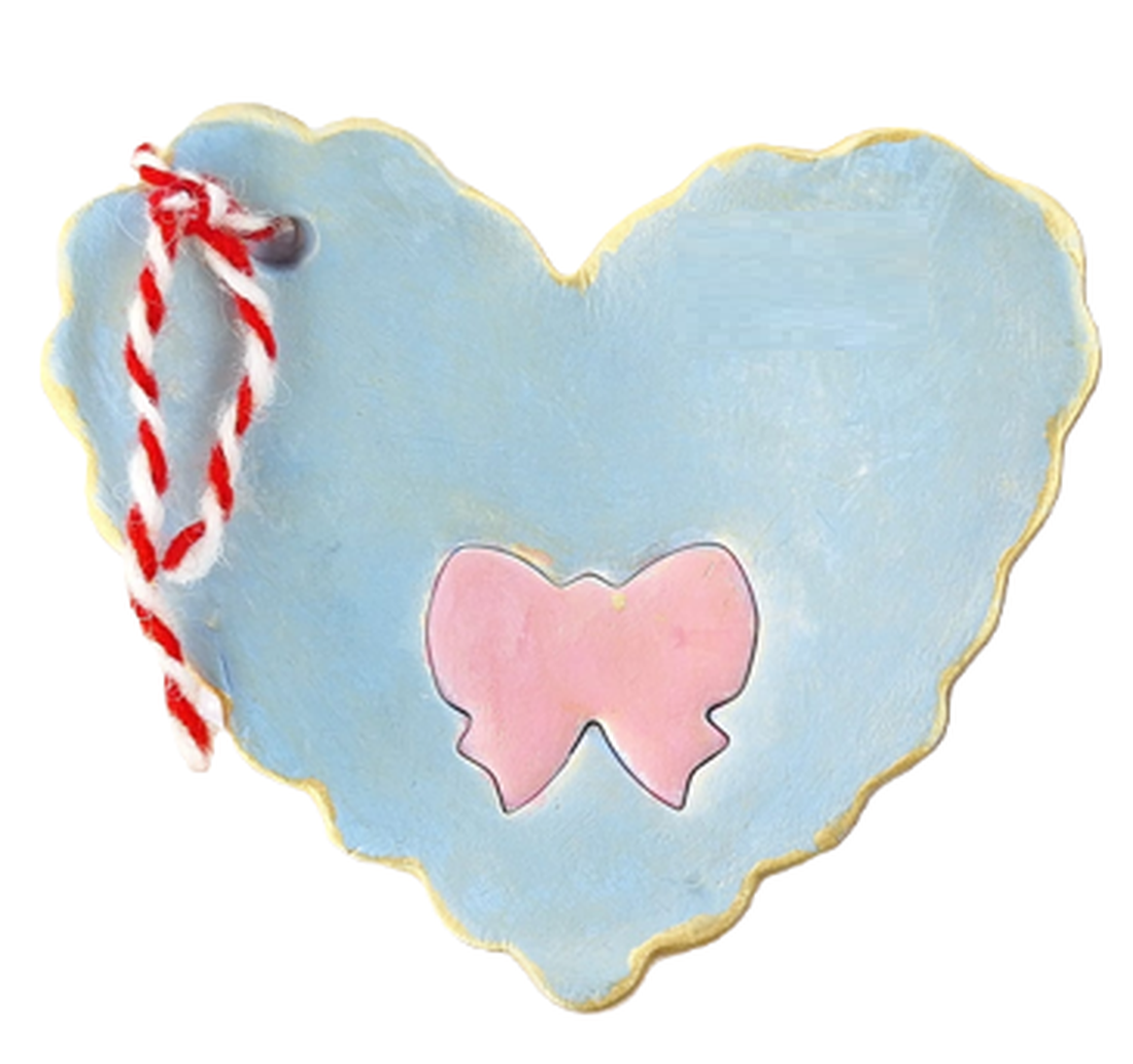 farfurioară inimioară cu fir de mărțișor - casă & stil de viață - decorațiuni de casă - decorațiuni de masă și rafturi - boluri decorative - Artynos.ro