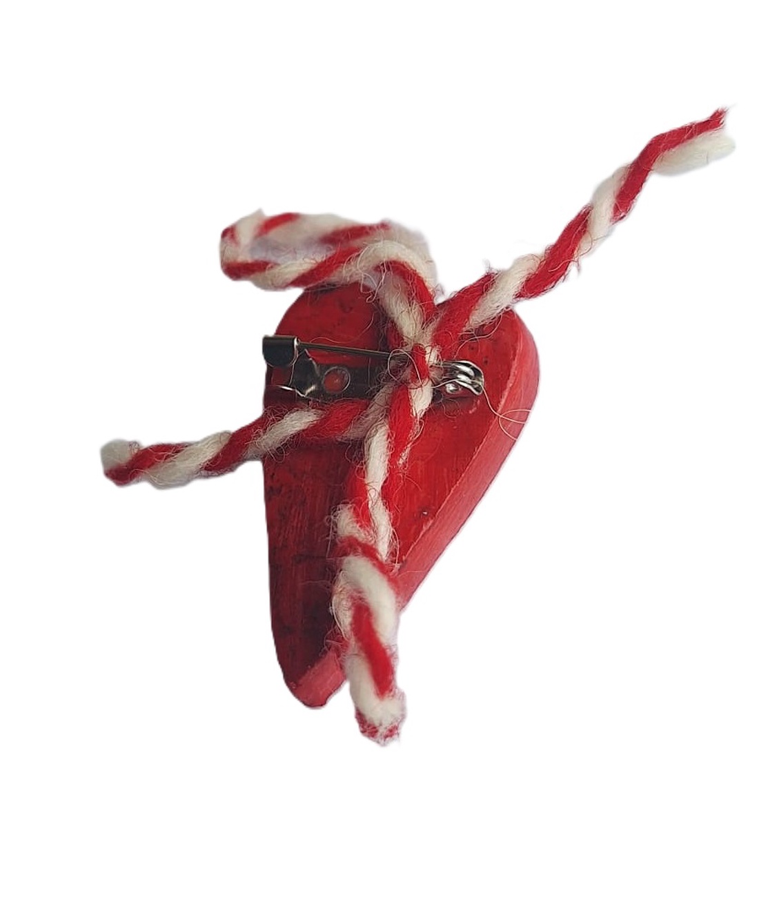 broșă inimioară cu fir de mărțișor - bijuterii - broșe - Artynos.ro