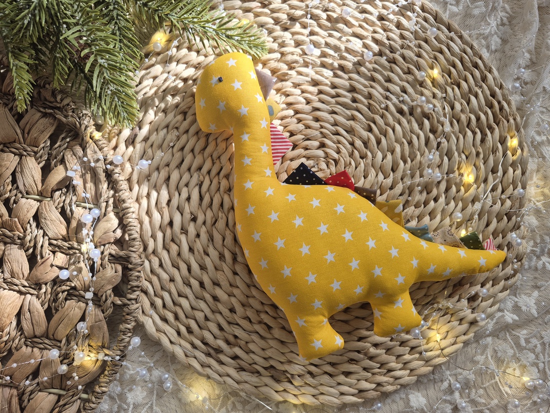 Dinozaur prietenos - jucării și echipamente pentru copii - plușuri - figurine de pluș - Artynos.ro