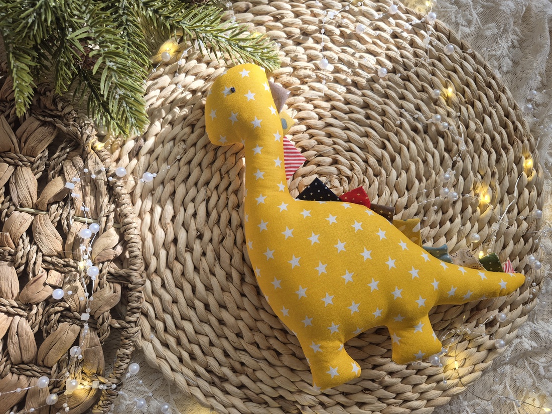 Dinozaur prietenos - jucării și echipamente pentru copii - plușuri - figurine de pluș - Artynos.ro