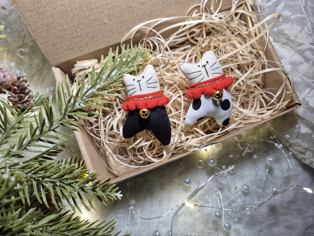 SET decoratiuni Craciun - Pisicute dansatoare  - crăciun - decorațiuni de crăciun de casă - figurine pentru pomul de crăciun - Artynos.ro