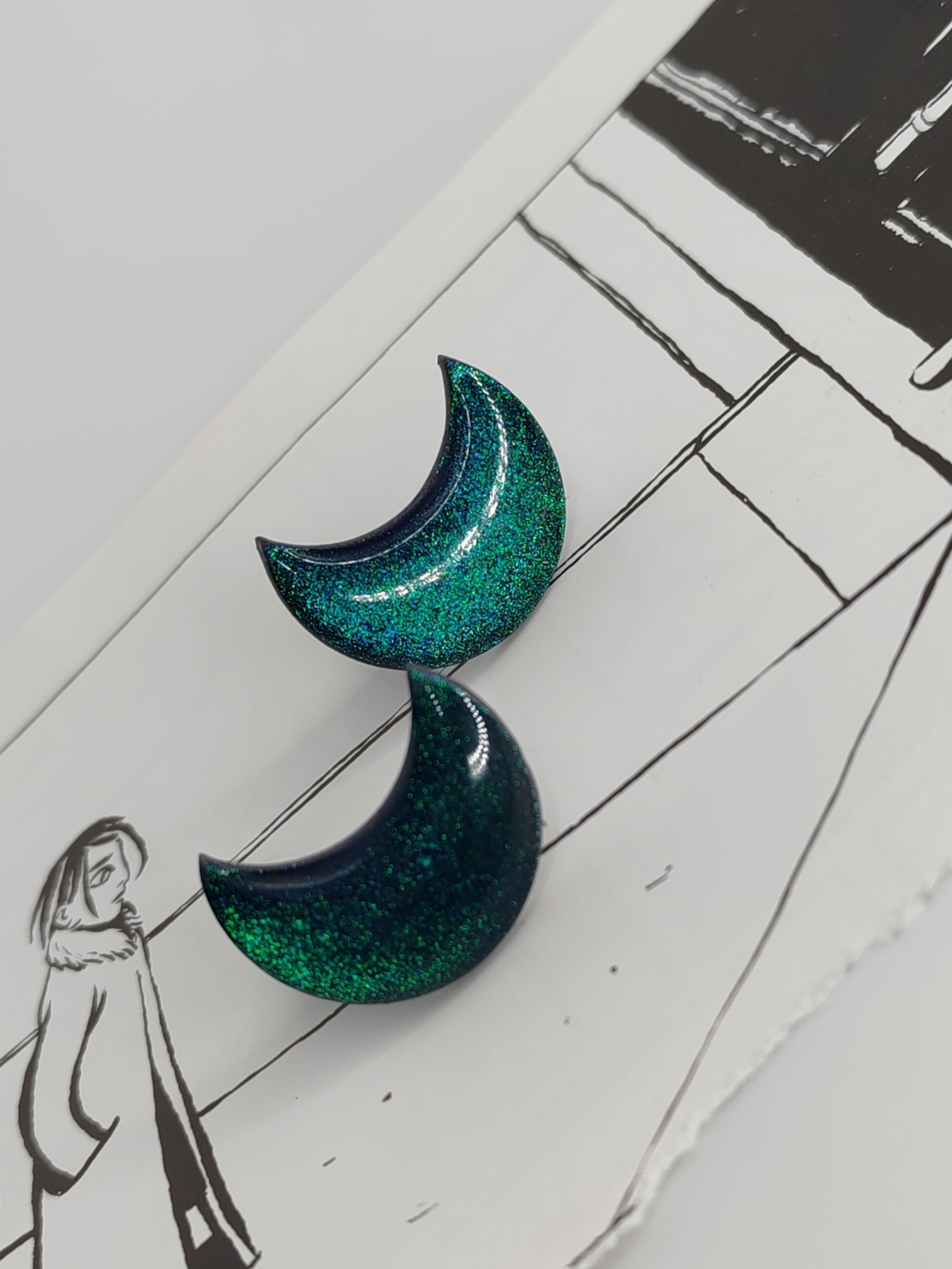 Cercei Wear the Moon - bijuterii - cercei - cercei din rășină - Artynos.ro