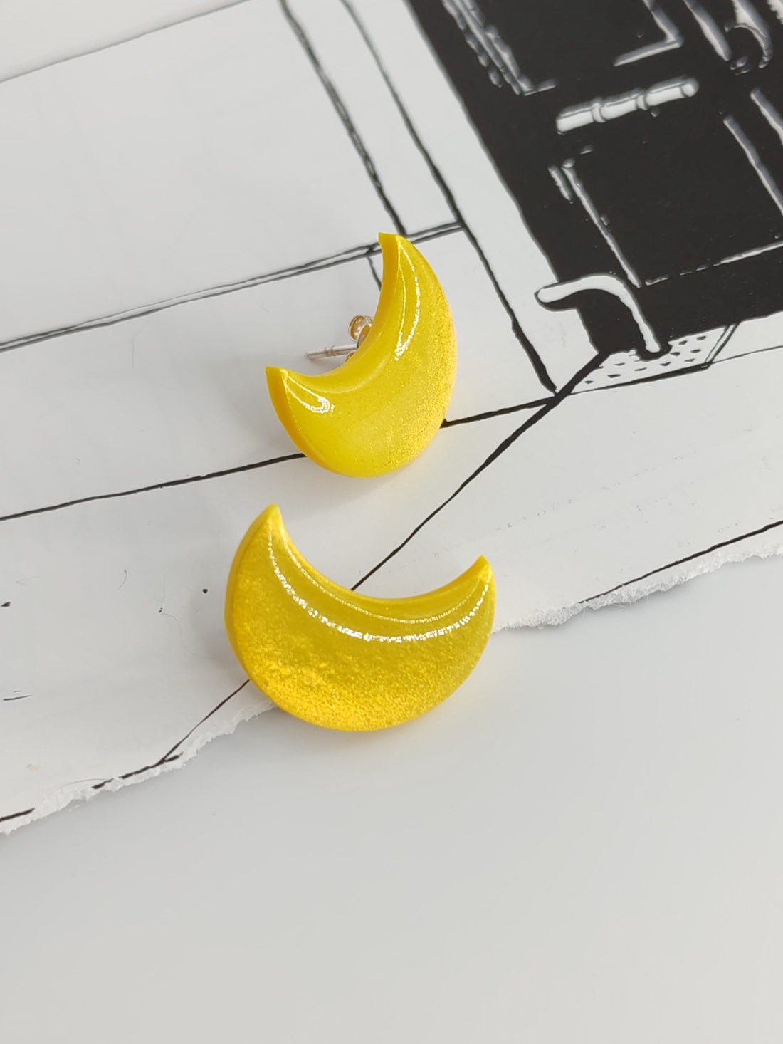 Cercei Wear the Moon - bijuterii - cercei - cercei din rășină - Artynos.ro