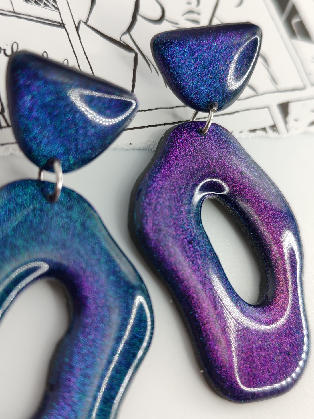 Cercei ParticulaChroma - bijuterii - cercei - cercei lungi - Artynos.ro