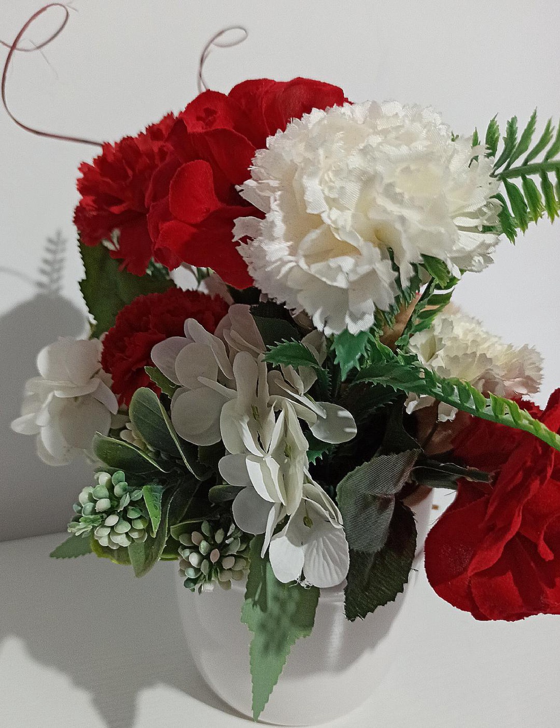 GHIVECI CERAMICĂ CU INIMĂ, URSULEȚ PLUȘ, TRANDAFIRI ȘI GAROAFE - casă & stil de viață - decorațiuni de casă - decorațiuni de masă și rafturi - boluri decorative - Artynos.ro