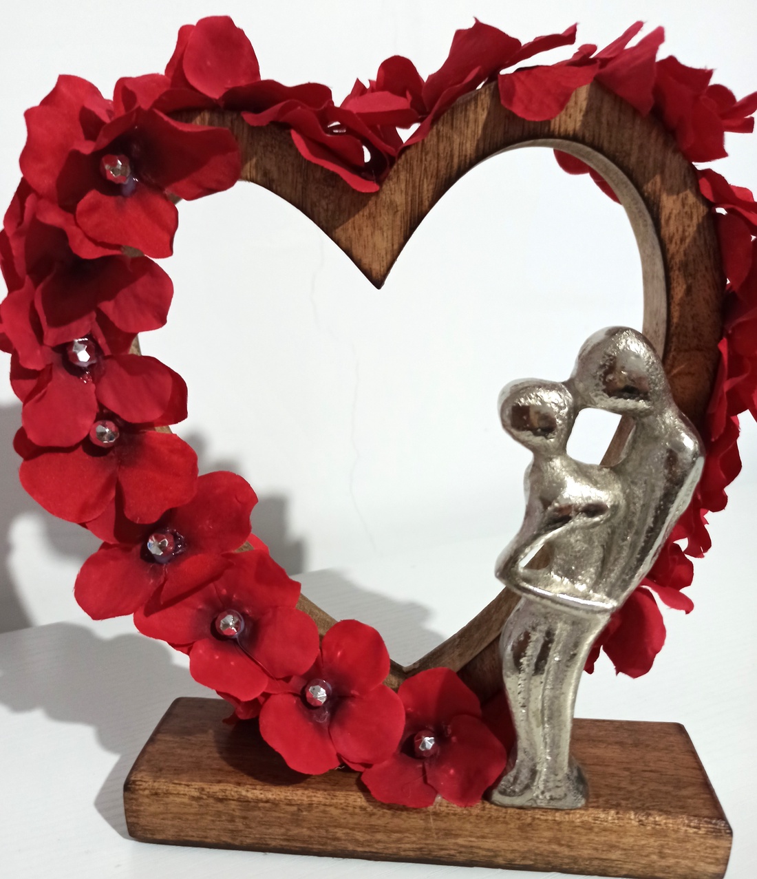 Inimă Lemn Cu îndrăgostiți și Flori Roșii - casă & stil de viață - decorațiuni de casă - decorațiuni de masă și rafturi - decorațiuni de masă - Artynos.ro