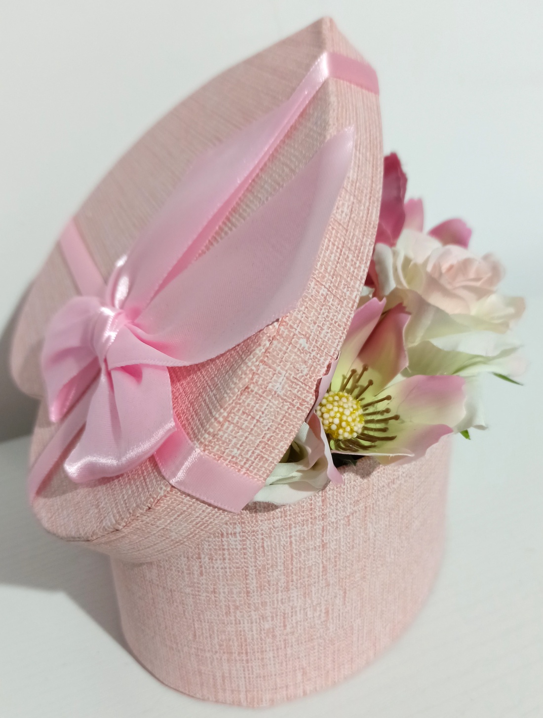 Cutie Tip Inimă Roz Cu Fundă și Floricele Roz - casă & stil de viață - decorațiuni de casă - accesorii florale - cutii cu flori - Artynos.ro