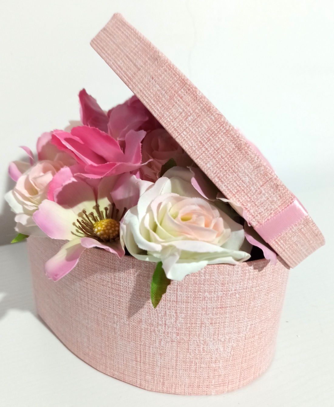 Cutie Tip Inimă Roz Cu Fundă și Floricele Roz - casă & stil de viață - decorațiuni de casă - accesorii florale - cutii cu flori - Artynos.ro