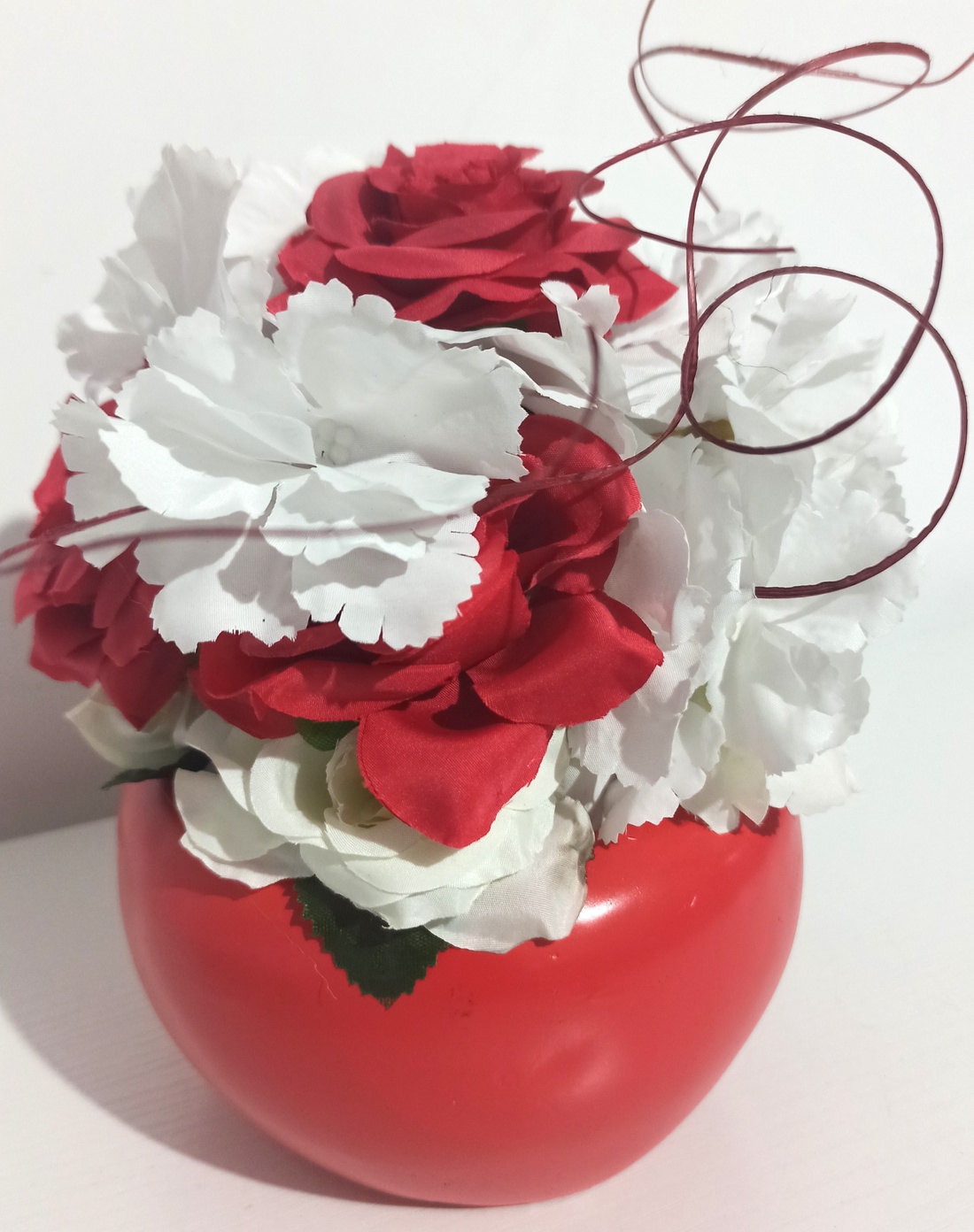 Vas Ceramic Roșu Cu Trandafiri și Hortensie  - casă & stil de viață - decorațiuni de casă - decorațiuni de masă și rafturi - boluri decorative - Artynos.ro