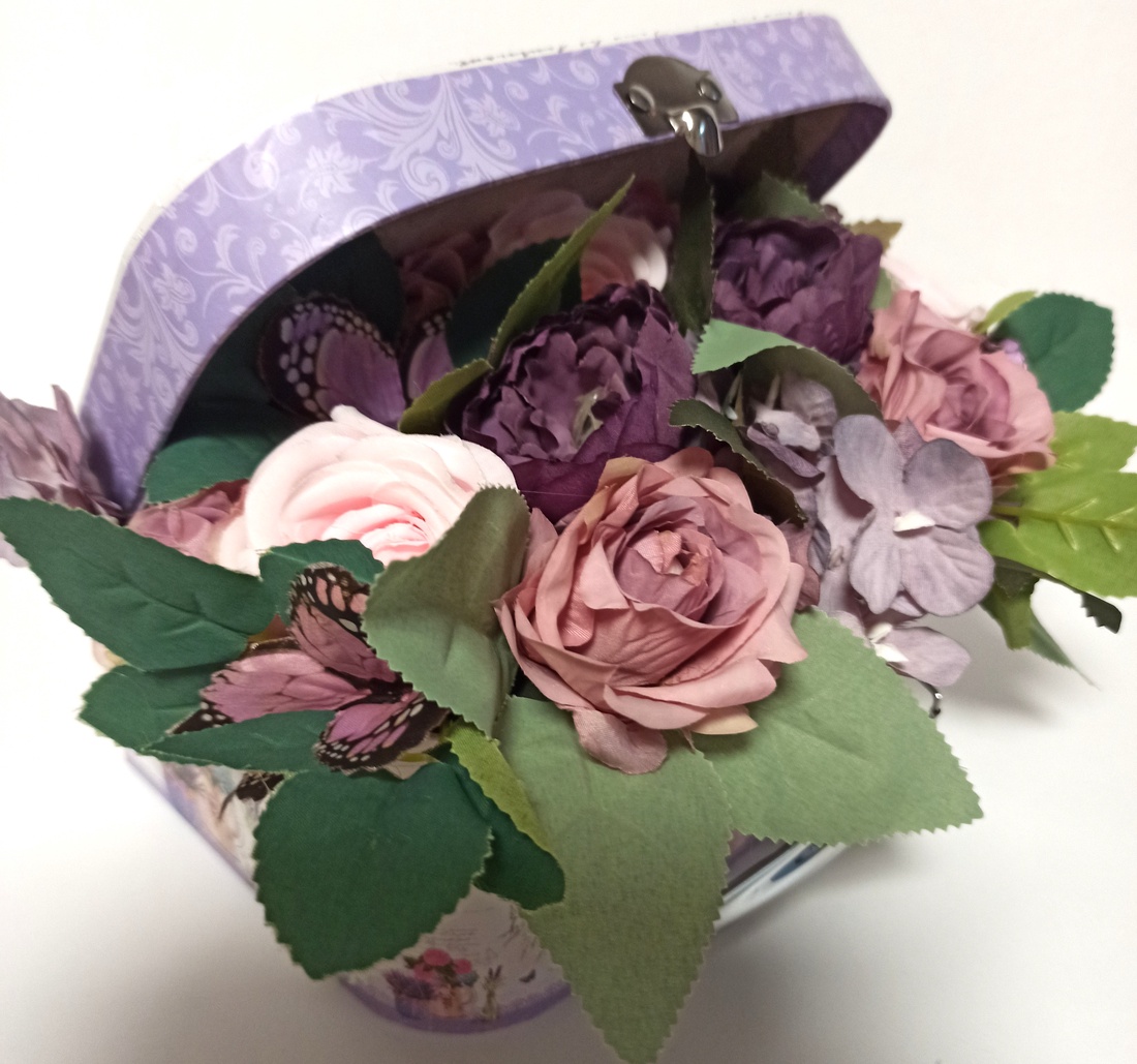 CUTIE TIP GEAMANTAN CU FLORI MOV, LILA - casă & stil de viață - decorațiuni de casă - accesorii florale - cutii cu flori - Artynos.ro