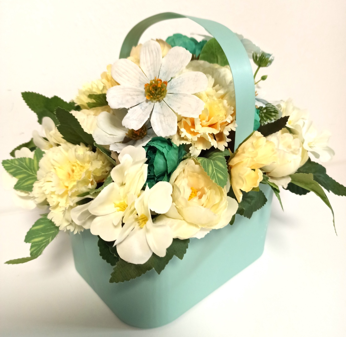 Coșuleț Vernil Cu Toartă și Floricele Somon - casă & stil de viață - decorațiuni de casă - accesorii florale - cutii cu flori - Artynos.ro