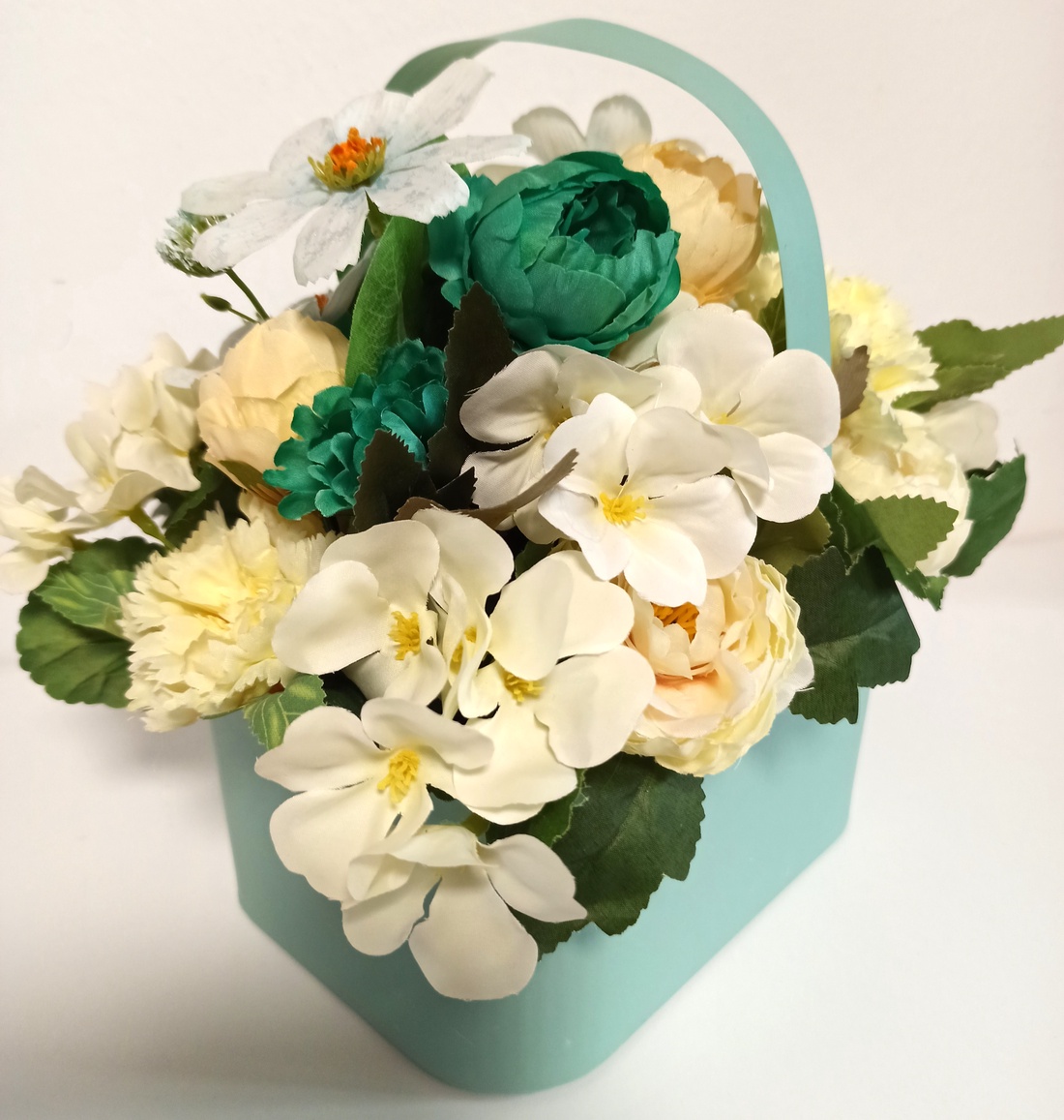 Coșuleț Vernil Cu Toartă și Floricele Somon - casă & stil de viață - decorațiuni de casă - accesorii florale - cutii cu flori - Artynos.ro