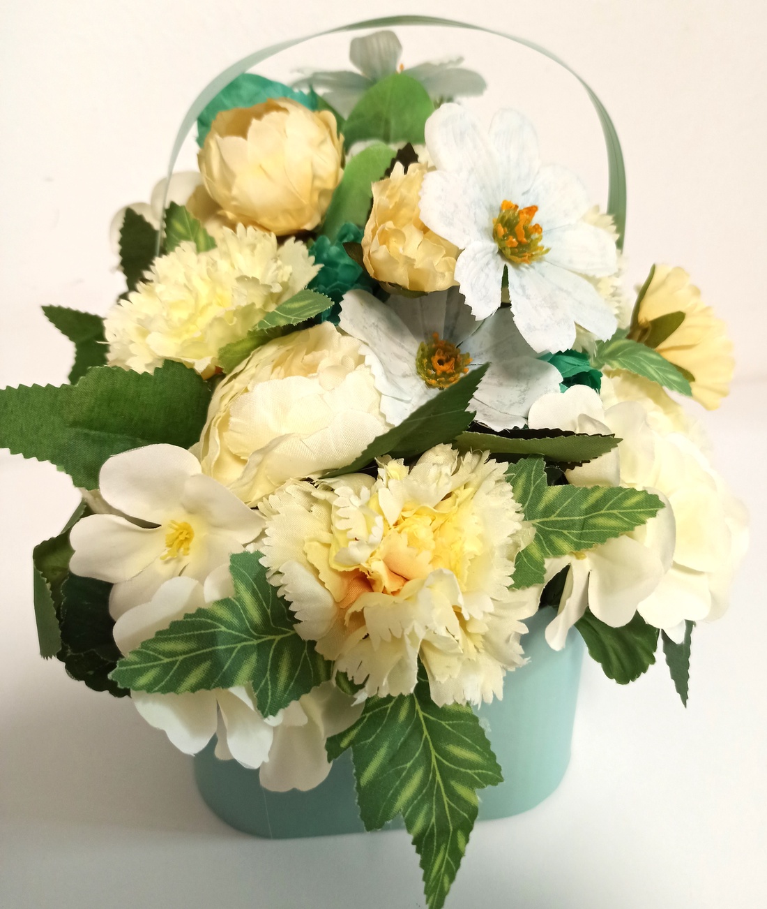 Coșuleț Vernil Cu Toartă și Floricele Somon - casă & stil de viață - decorațiuni de casă - accesorii florale - cutii cu flori - Artynos.ro