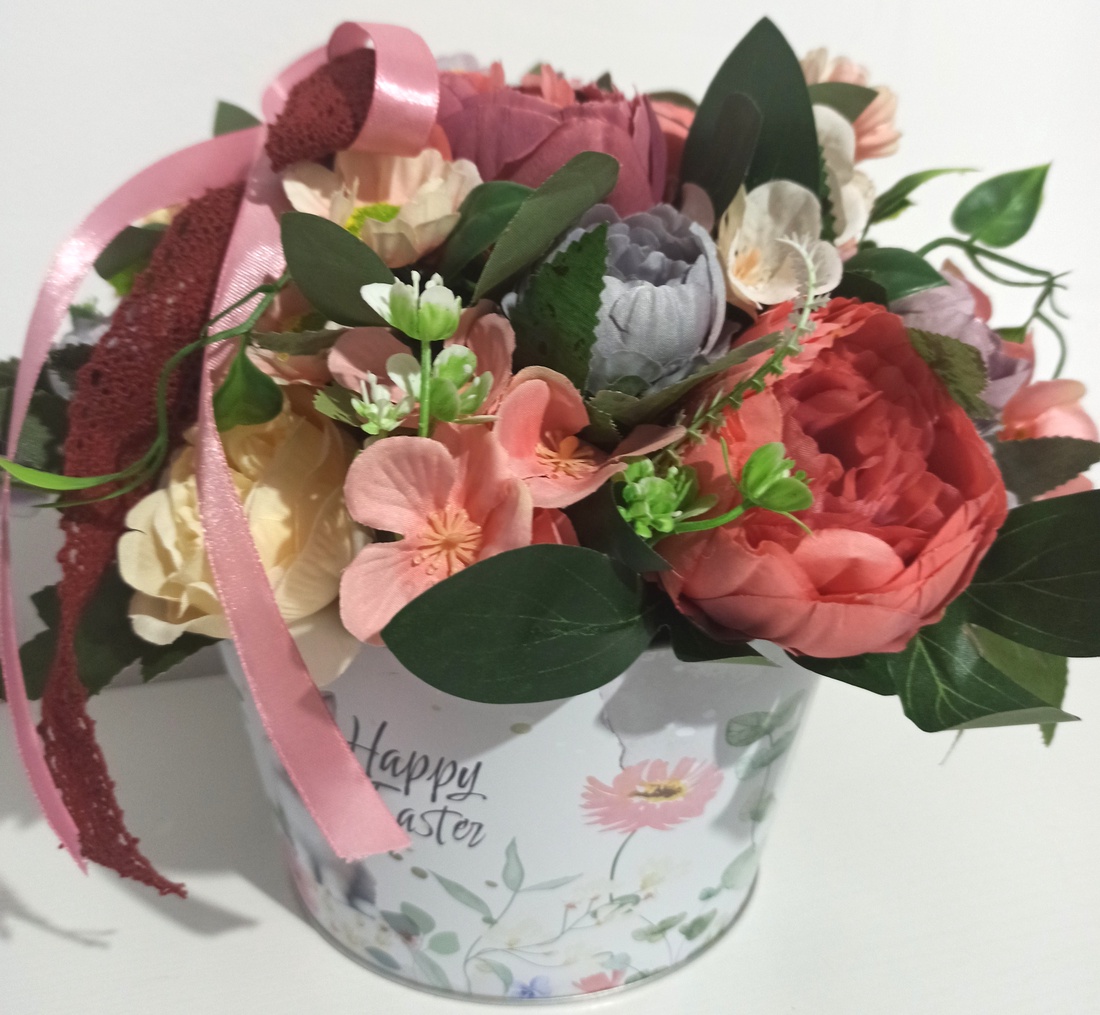 GHIVECI HAPPY EASTER CU FLORI MOV, ROZ, GRENA - casă & stil de viață - decorațiuni de casă - accesorii florale - cutii cu flori - Artynos.ro