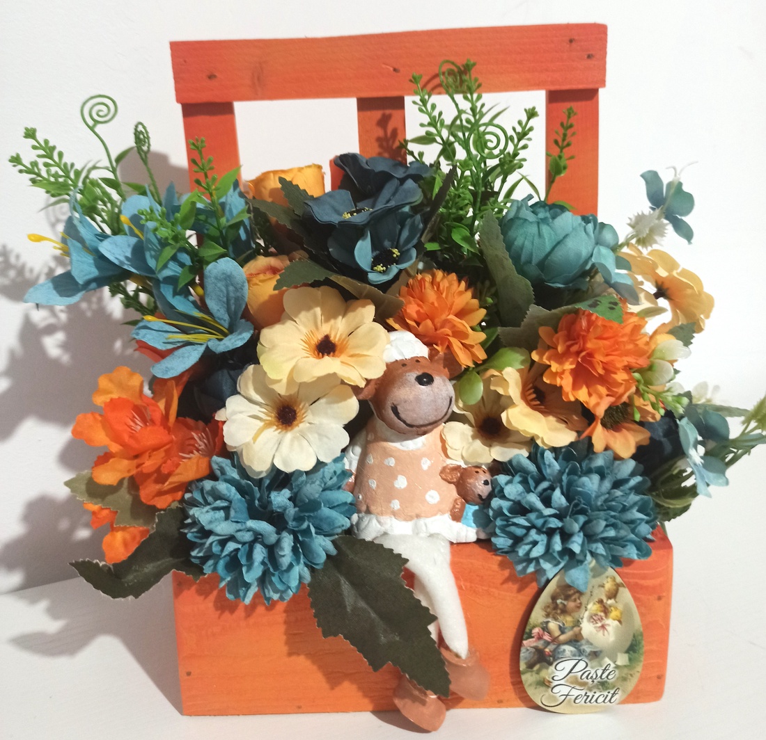 FEREASTRĂ LEMN PORTOCALIE CU FIGURINĂ CERAMICĂ ȘI FLORI PORTOCALII, ALBASTRE - casă & stil de viață - decorațiuni de casă - decorațiuni de masă și rafturi - decorațiuni de masă - Artynos.ro