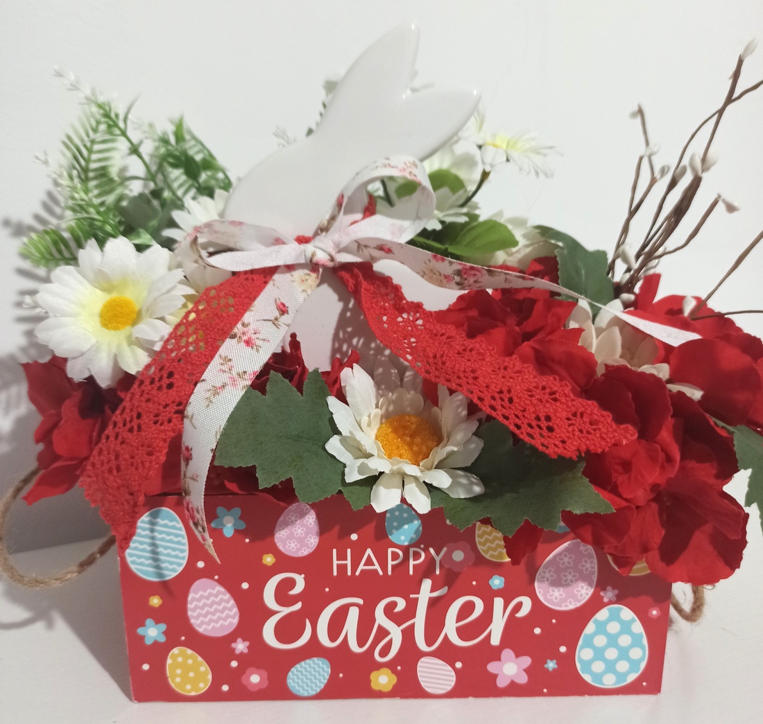 LĂDIȚĂ ROȘIE HAPPY EASTER CU IEPURE ȘI FLORI ALBE ȘI ROȘII - decor de sărbători - decorațiuni de paște - decor masă de paște - Artynos.ro