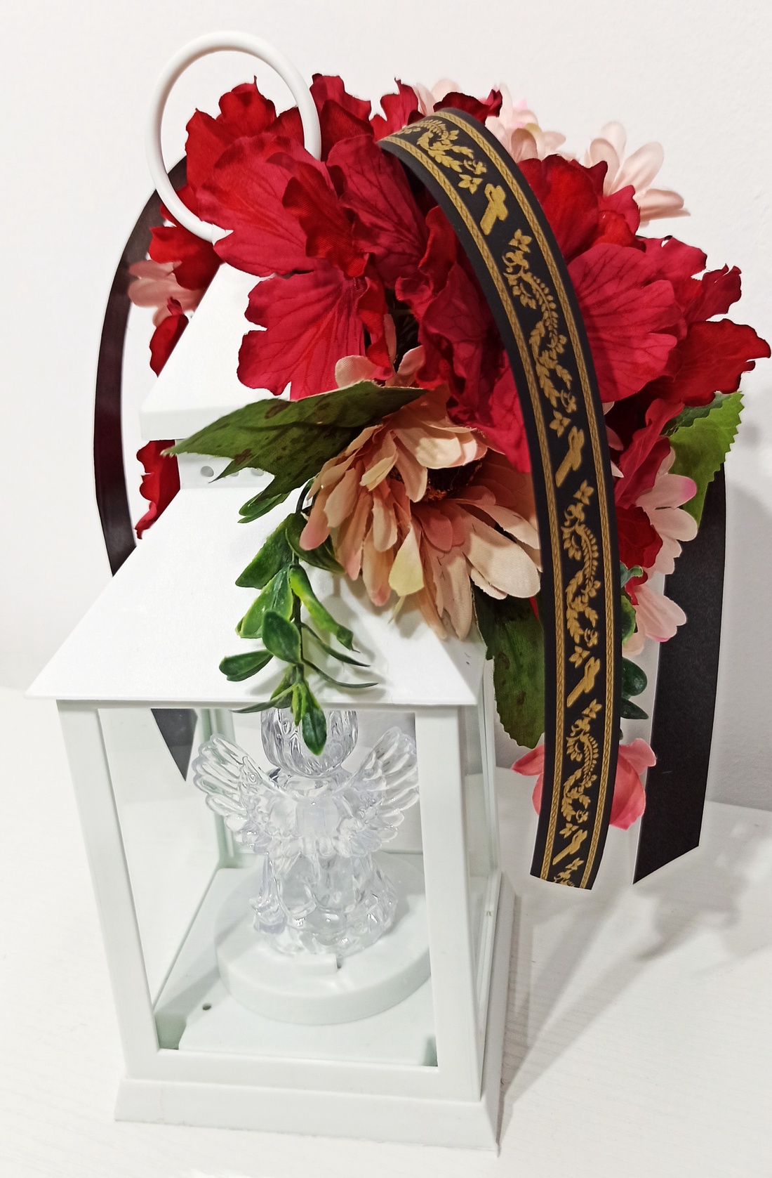 Decorațiune felinar cu led și îngeraș, crizantemă și floricele roz - casă & stil de viață - decorațiuni de casă - decorațiuni de masă și rafturi - cutii de decor - Artynos.ro