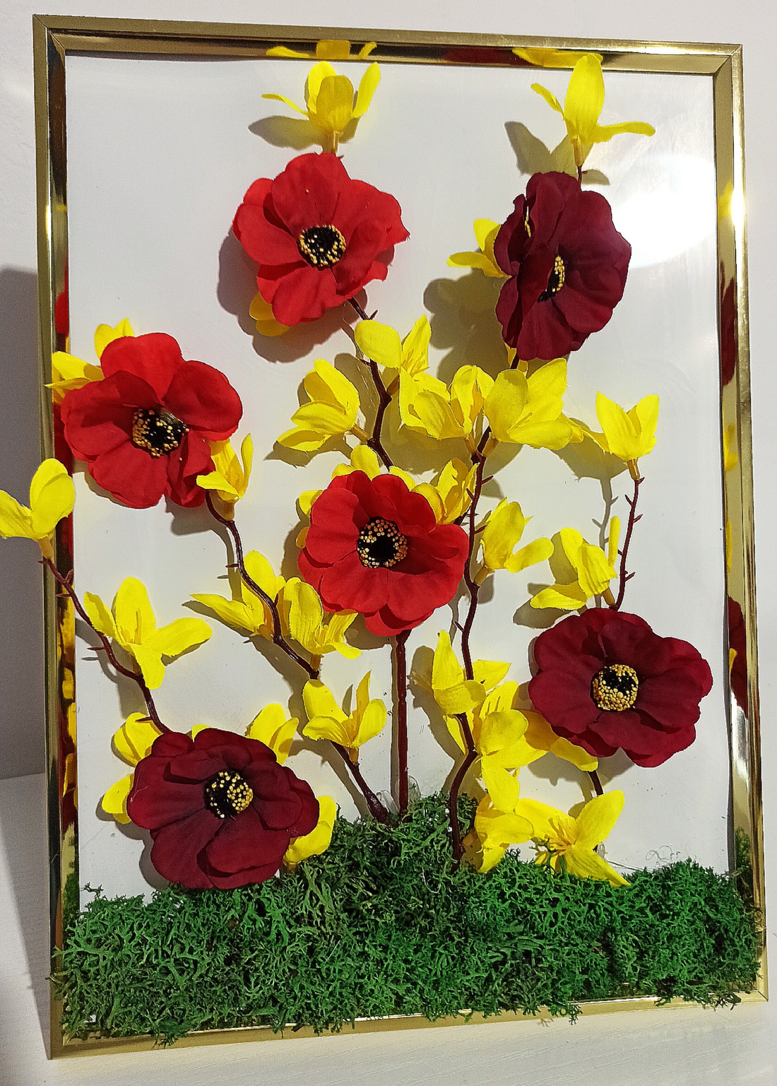 Ramă tablou cu licheni și ploaie de aur - casă & stil de viață - decorațiuni de casă - decorațiuni de pereți - decorațiuni suspendate - Artynos.ro