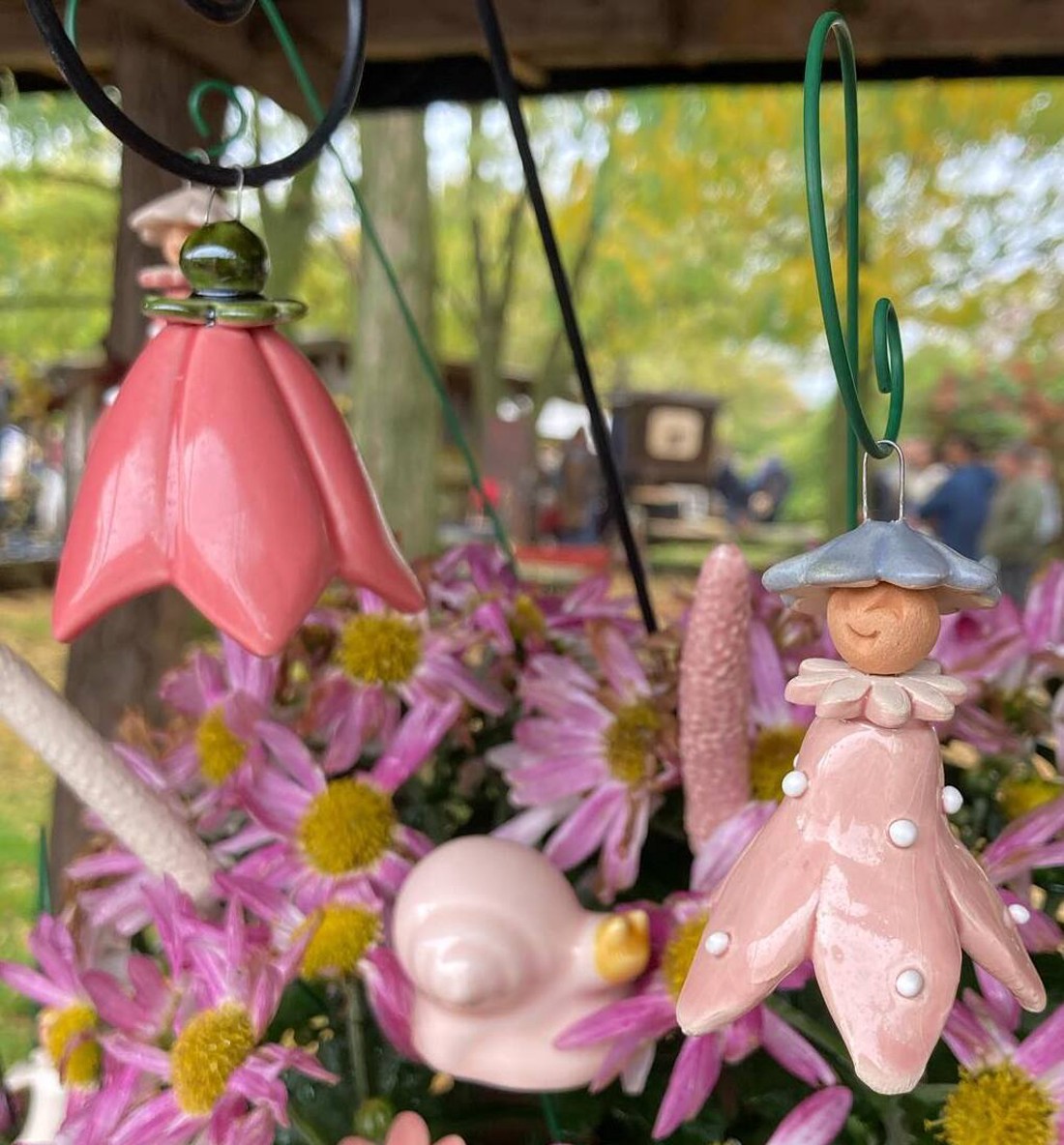 Campanula, floare din ceramică - casă & stil de viață - accesorii de grădină - decorațiuni de curte - Artynos.ro