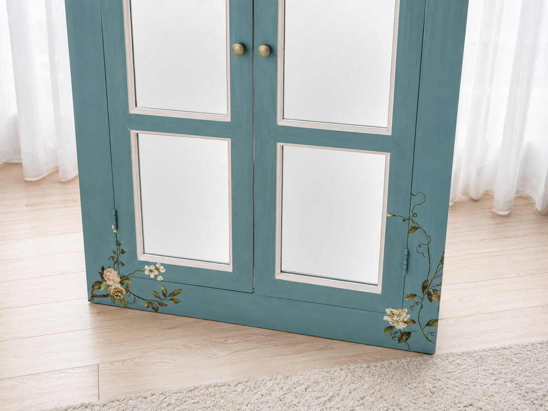 Oglindă decorativă tip fereastră, recondiționată cu Annie Sloan - accesorii nuntă - amintiri și cadouri de nuntă - cadou nuntă - pahar de nuntă, set de sticlă - Artynos.ro