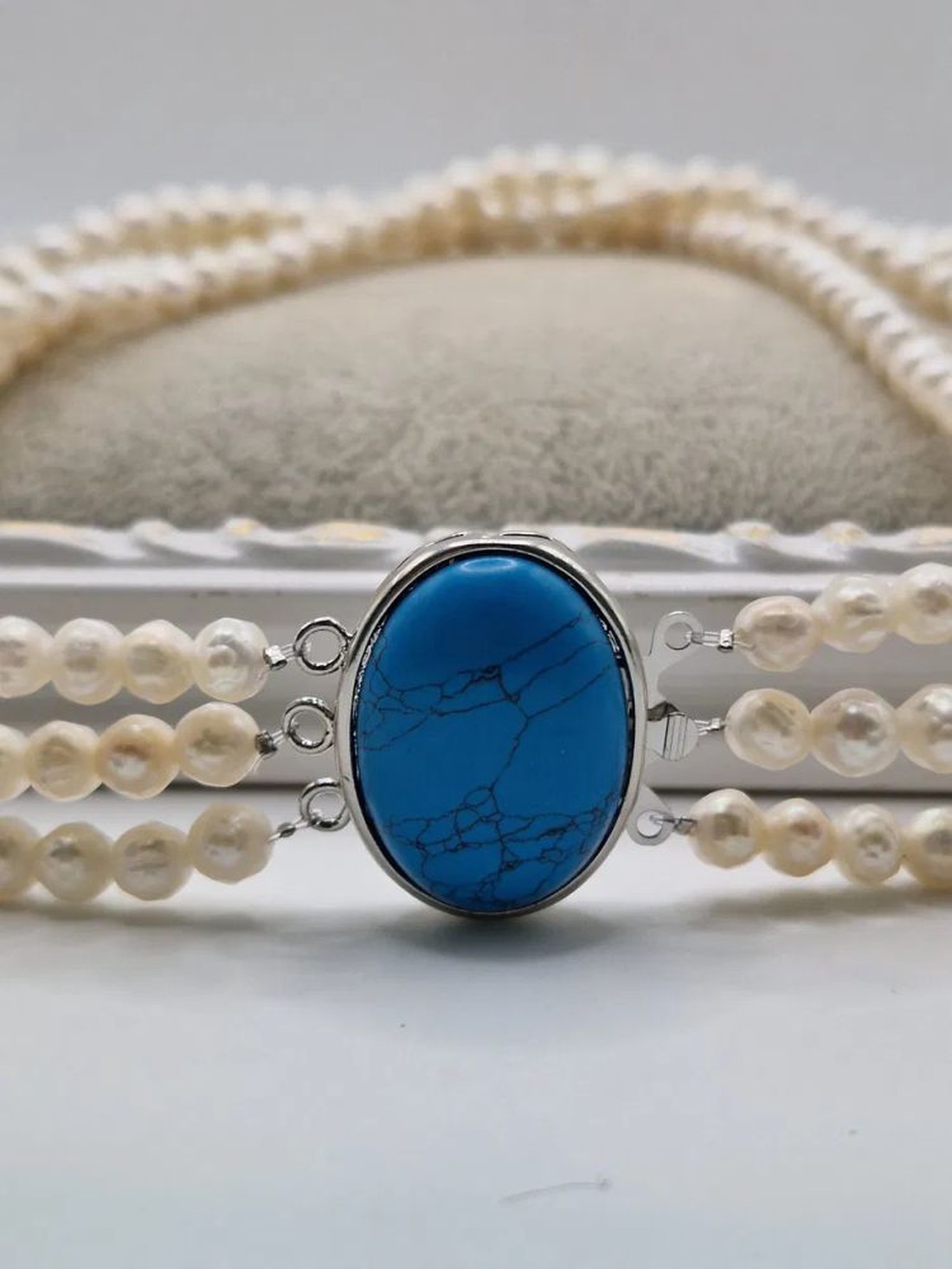 Colier pe 3 fire Perle și Turcoaz - bijuterii - coliere - coliere din perle - Artynos.ro