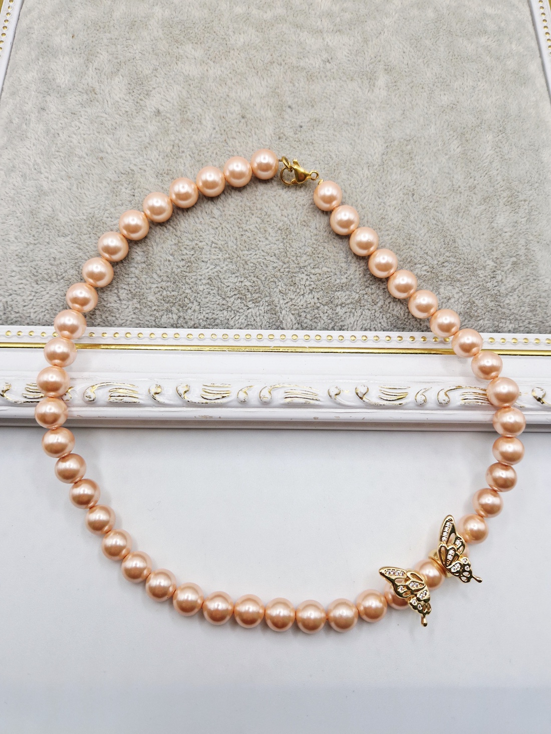 Choker Perle tip Mallorca Fluture - bijuterii - coliere - coliere din perle - Artynos.ro