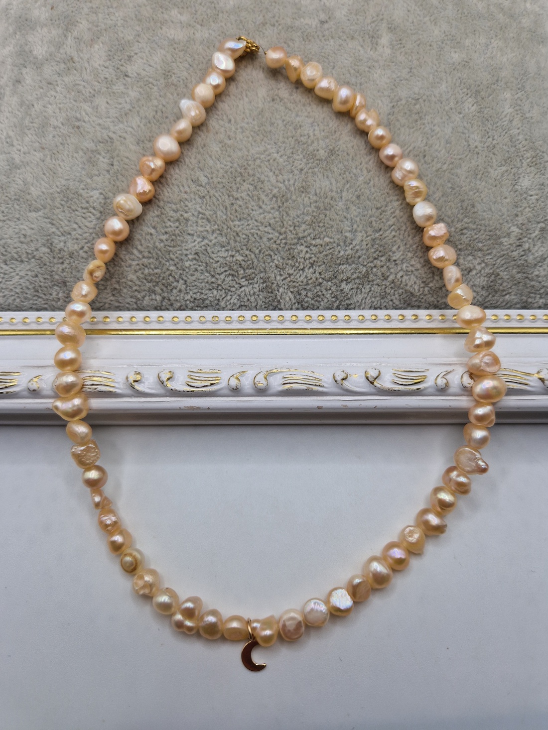 Choker Perle naturale roz somon Aur filat semiluna - bijuterii - coliere - coliere din perle - Artynos.ro