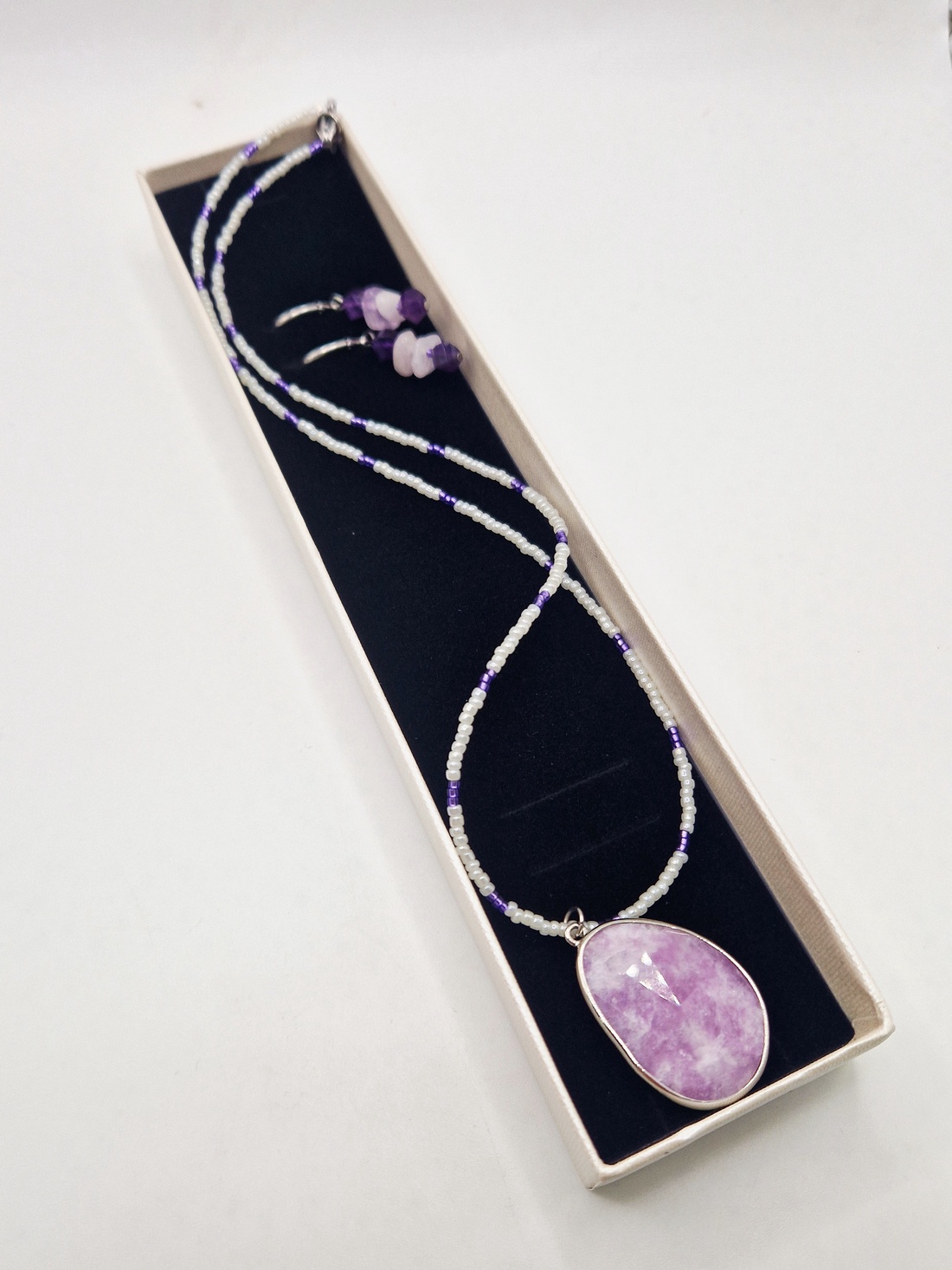 Set colier si cercei ametist - bijuterii - seturi de bijuterii - Artynos.ro
