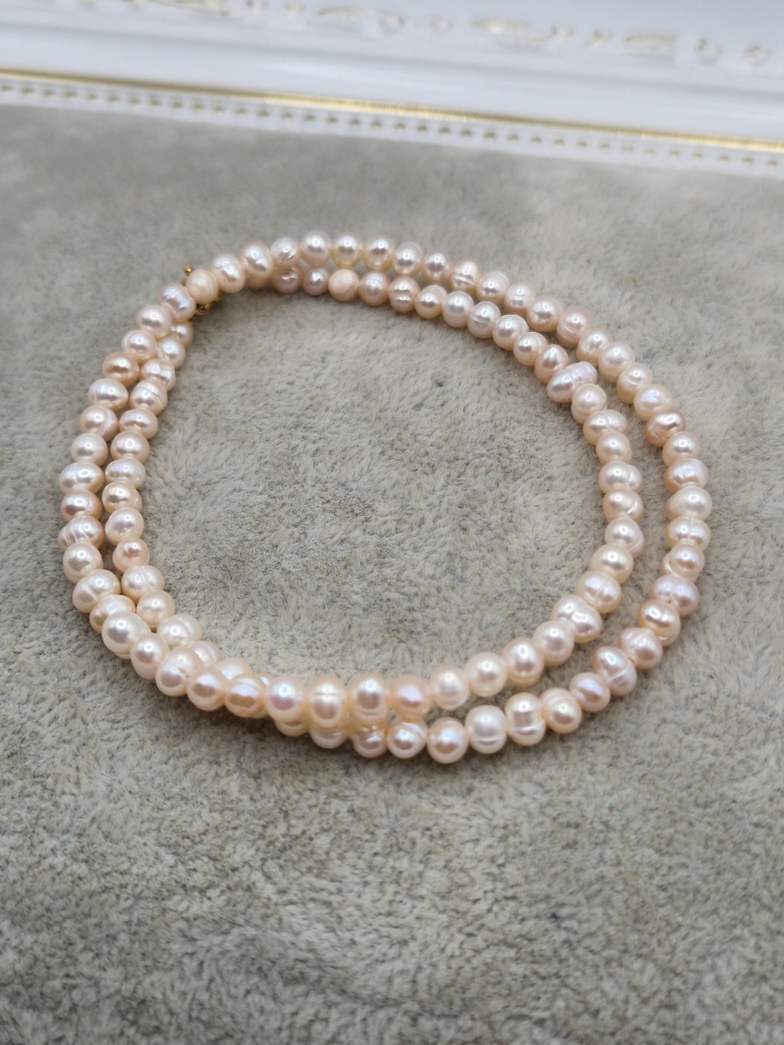 Choker Perle Inox auriu - bijuterii - coliere - chockere - Artynos.ro