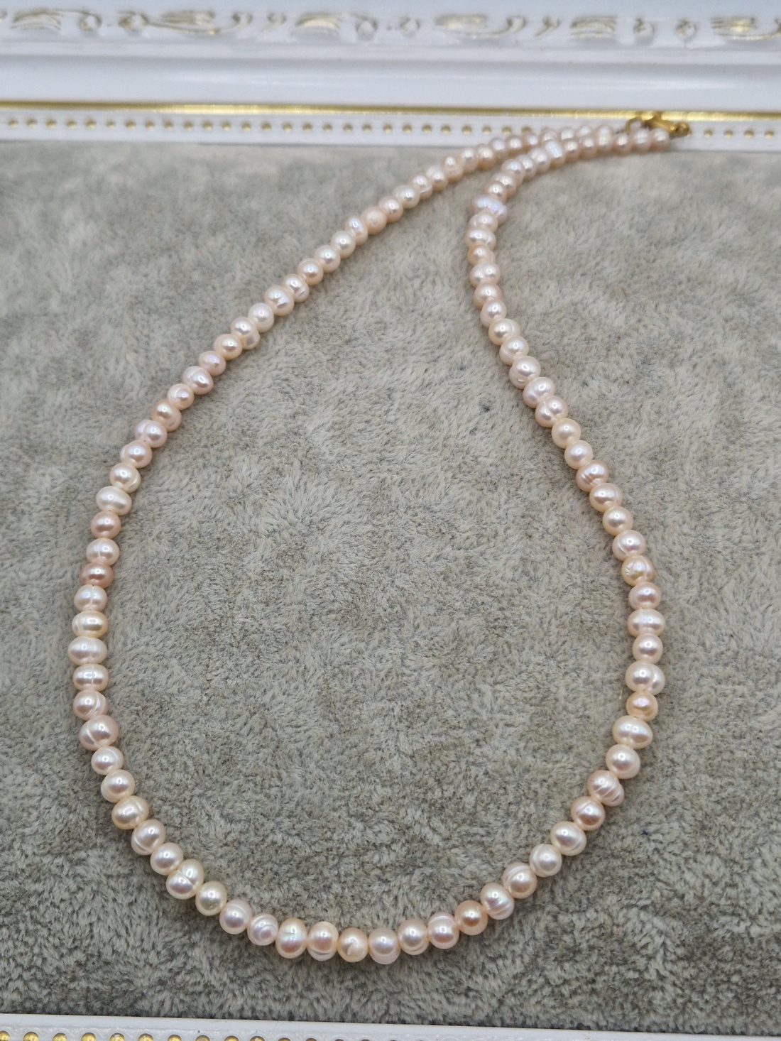 Choker Perle Inox auriu - bijuterii - coliere - chockere - Artynos.ro