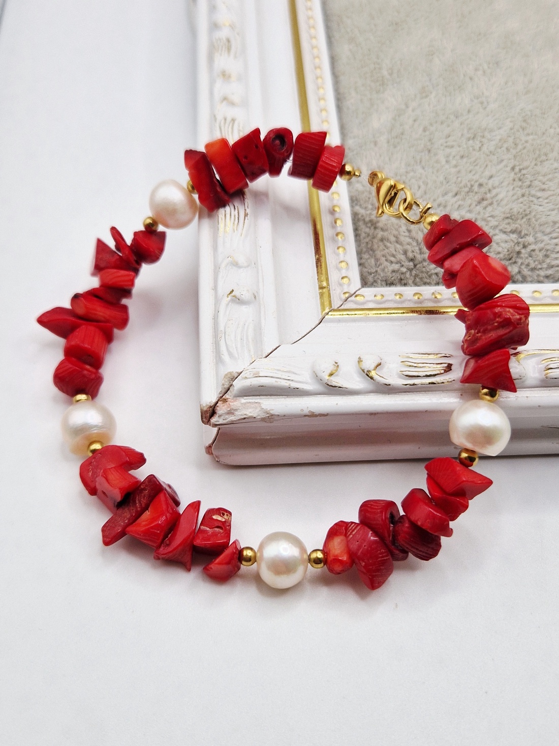 Bratara Coral Perle - bijuterii - brățări - brățări din pietre semiprețioase - Artynos.ro