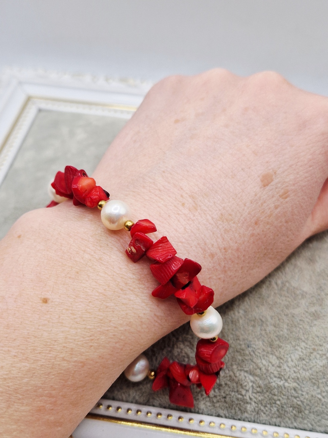 Bratara Coral Perle - bijuterii - brățări - brățări din pietre semiprețioase - Artynos.ro