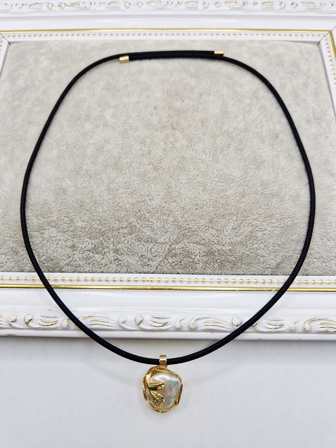Lucky Rope, Colier magnetic negru - bijuterii - coliere - chockere - Artynos.ro