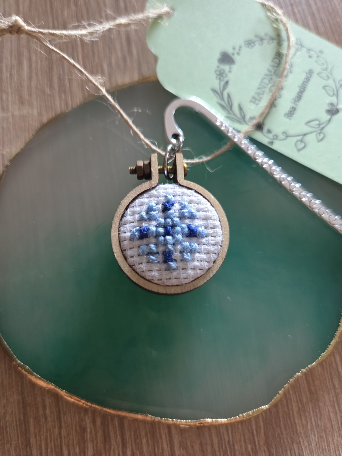 Marcaj metalic fulg de nea - cărți și creații cu tematică muzicală, cadouri - semn de carte - Artynos.ro