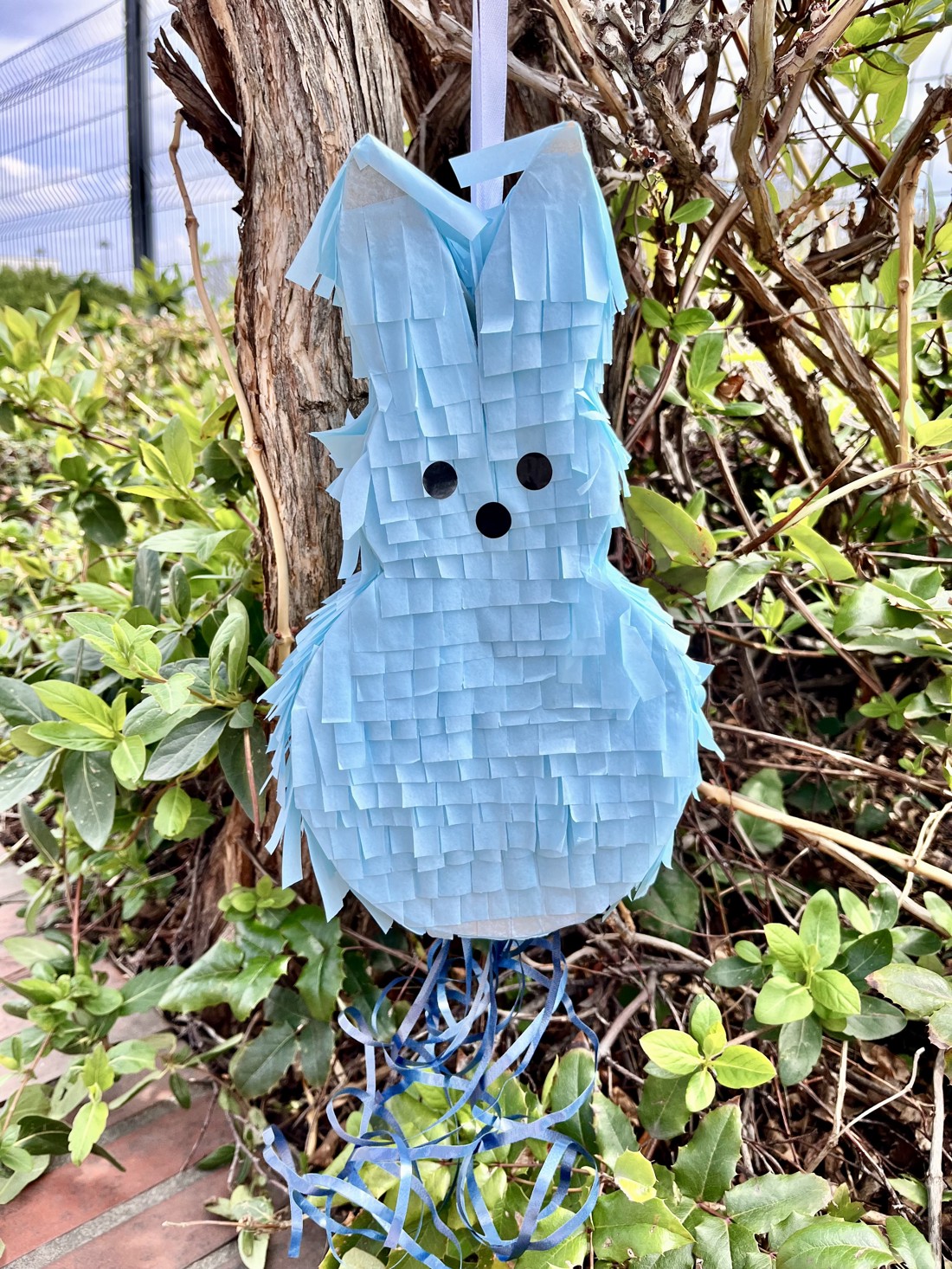Easter Bunny Pull-Out Piñata - jucării și echipamente pentru copii - jocuri de mișcare - Artynos.ro