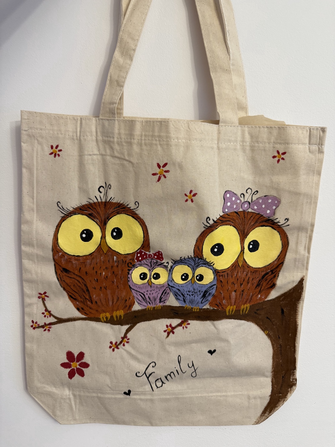 Plăsuță tote pictată manual Familie bufnițe - geantă și husă - geantă pentru cumpărături - geantă shopper, geantă tote, geantă textilă - Artynos.ro Plăsuță tote pictată manual Familie bufnițe - geantă și husă - geantă pentru cumpărături - geantă shopper, geantă tote, geantă textilă - Artynos.ro