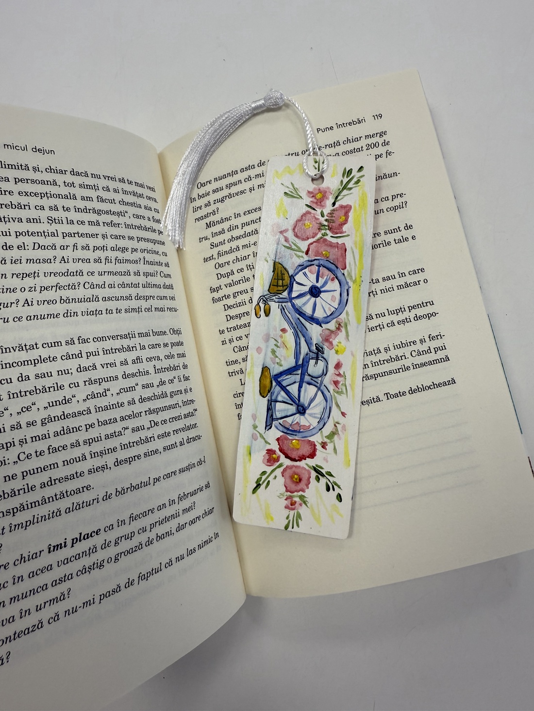 Semn de carte pictat manual Bicicleta - cărți și creații cu tematică muzicală, cadouri - semn de carte - Artynos.ro Semn de carte pictat manual Bicicleta - cărți și creații cu tematică muzicală, cadouri - semn de carte - Artynos.ro