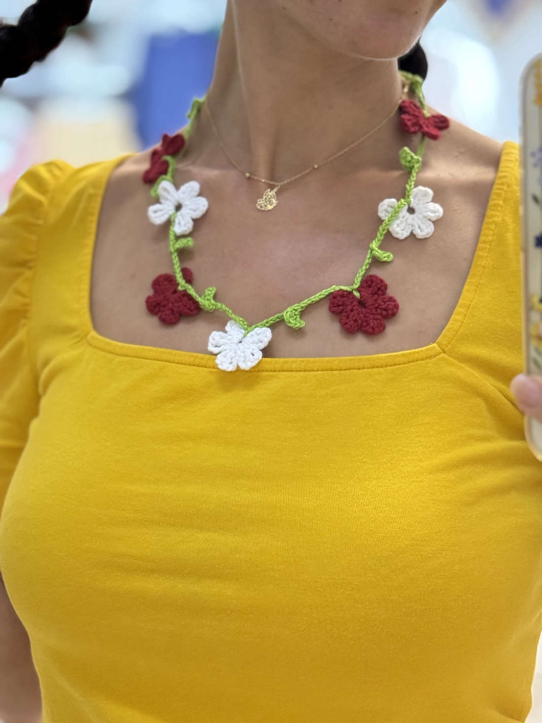 Colier cu flori, croșetat manual - bijuterii - coliere - coliere cu multiple șiruri - Artynos.ro Colier cu flori, croșetat manual - bijuterii - coliere - coliere cu multiple șiruri - Artynos.ro