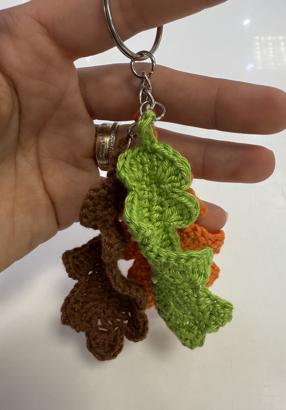 Breloc Frunze de toamnă - geantă și husă - accesorii genți - breloc - Artynos.ro